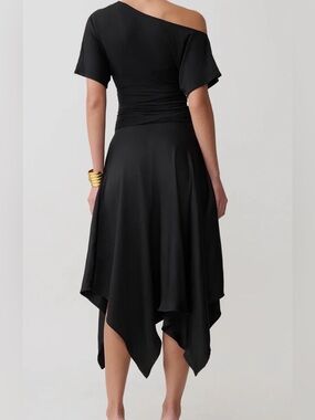 Black One-Shoulder Asymmetric Hem Dress